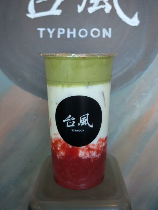 Strawberry Matcha Latte 草莓抹茶拿鐵